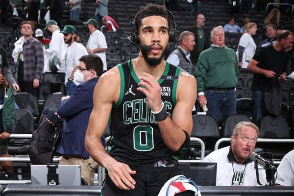 他今天属于不可阻挡模式（他今天火力全开）