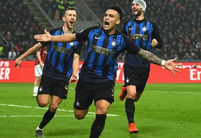 回归24战：内马尔VS帕尔梅拉斯集锦（复出第24场：内马尔对阵帕尔梅拉斯精彩集锦）