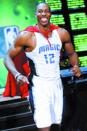 记者：恩昆库在冬窗的未来值得关注；米兰会和经纪人谈莱万（名记：恩昆库冬季转会动向值得留意，AC米兰将与莱万经纪人会面）