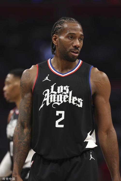 阿斯：拜仁加紧与于帕梅卡诺续约谈判，皇马考虑科纳特为备选（阿斯报：拜仁加快与于帕梅卡诺续约谈判，皇马将科纳特视作备选）