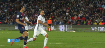 相当炸裂！44岁的小罗就要当爷爷了！（44岁的小罗即将升级当爷爷！）