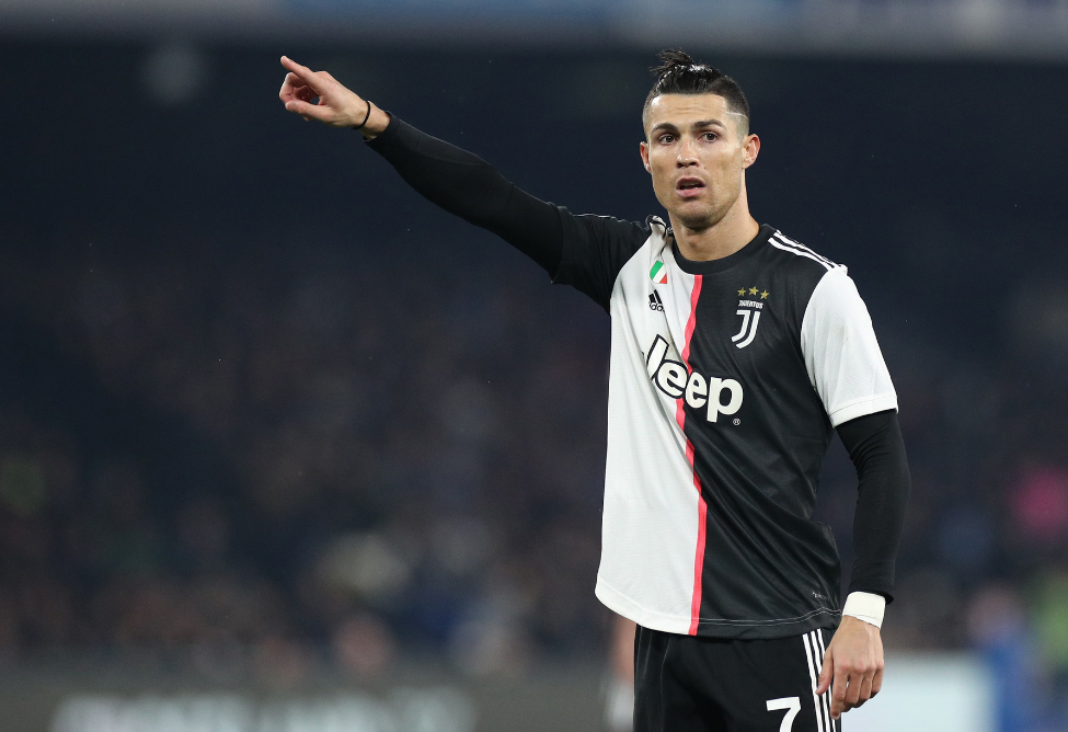 日媒：日本国门铃木彩艳预计13日在日本接受手指骨折手术（据日媒报道，日本女足门将铃木彩艳预计13日在日本接受手指骨折手术）