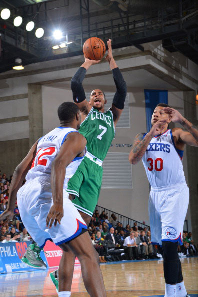 塔帅：我会联系温格但没那么频繁；每次听助威歌都起鸡皮疙瘩（塔帅：会联系温格但不常；每次听到助威歌都起鸡皮疙瘩）