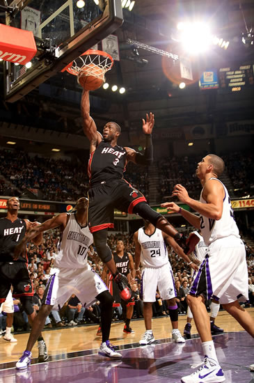 有消息称萨拉赫“很不高兴”，因为他不会在利物浦待满“六个月”。（传萨拉赫心情不佳：因无法在利物浦待满半年）